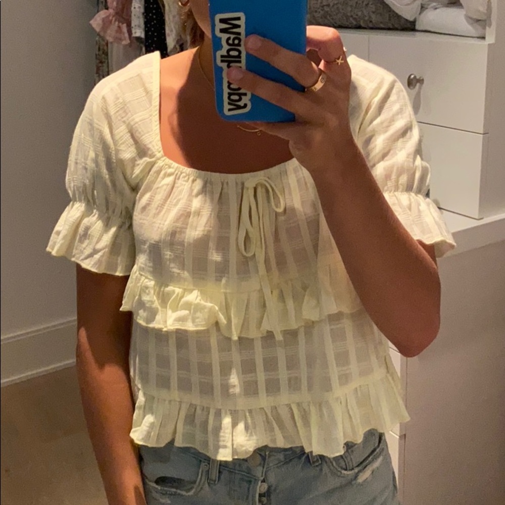 Princess poly yellow top